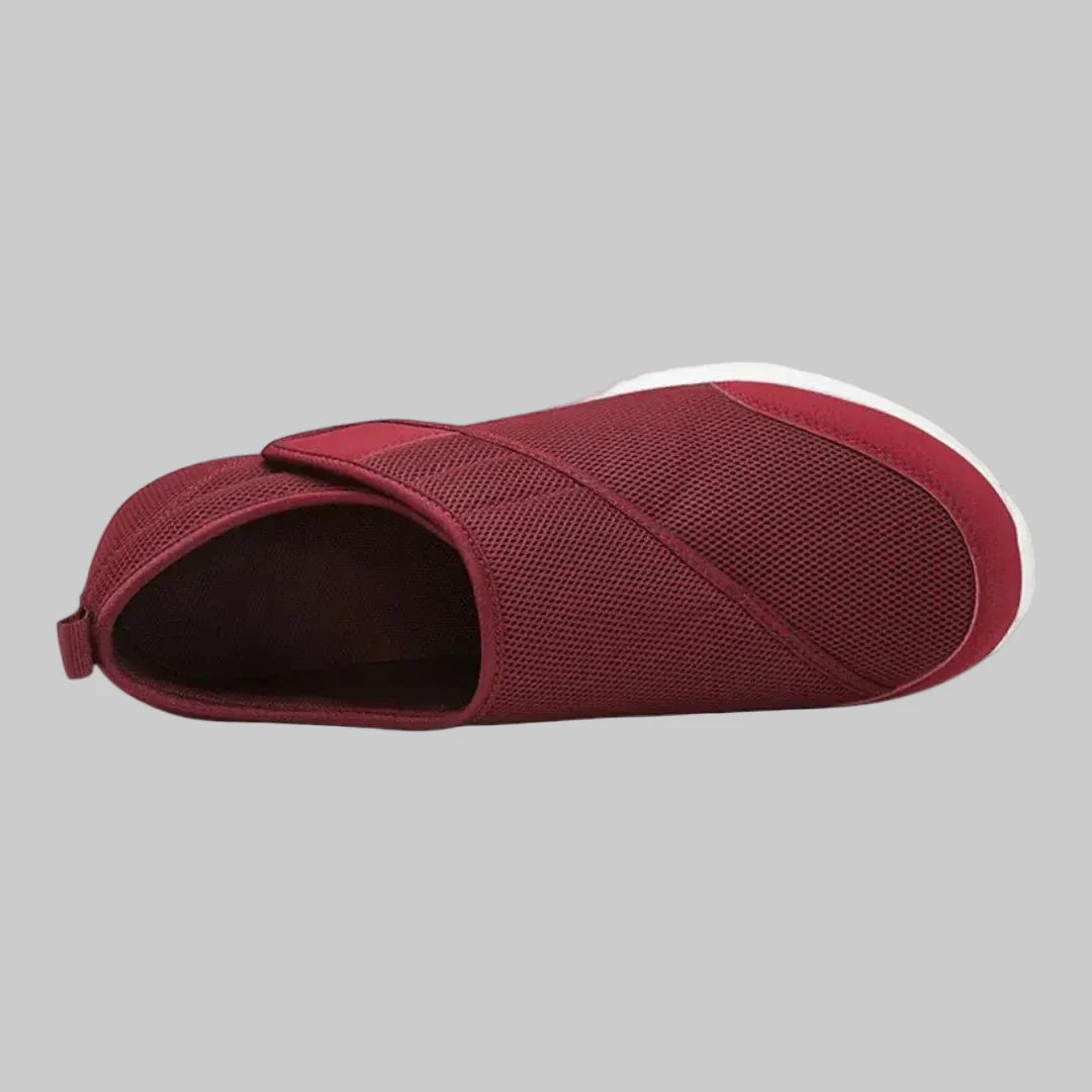Comfortabele unisex orthopedische schoenen voor diabetespatiënten. Gemakkelijke klittenbandsluiting.