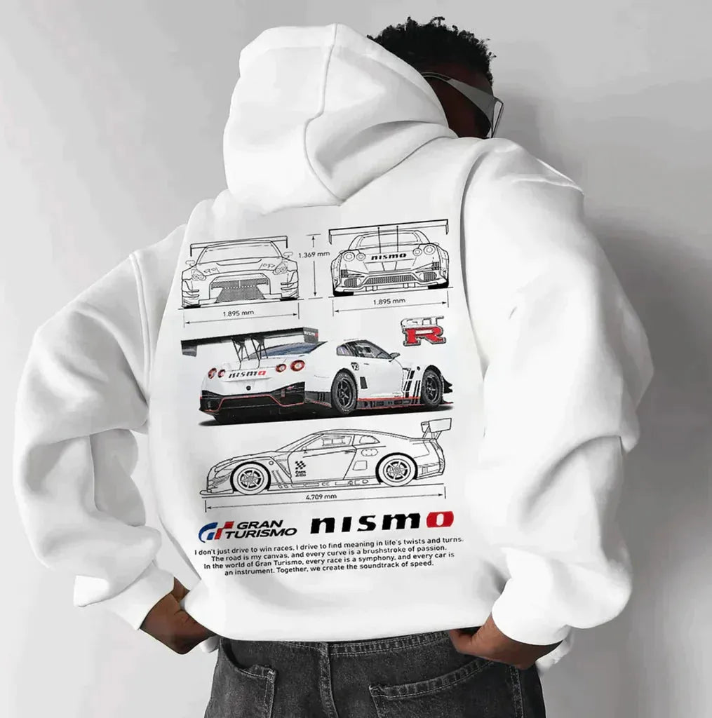 Unisex oversized racing hoodie gecombineerd met jeans. Veelzijdige casual mode voor dagelijks comfort en een stoere look.