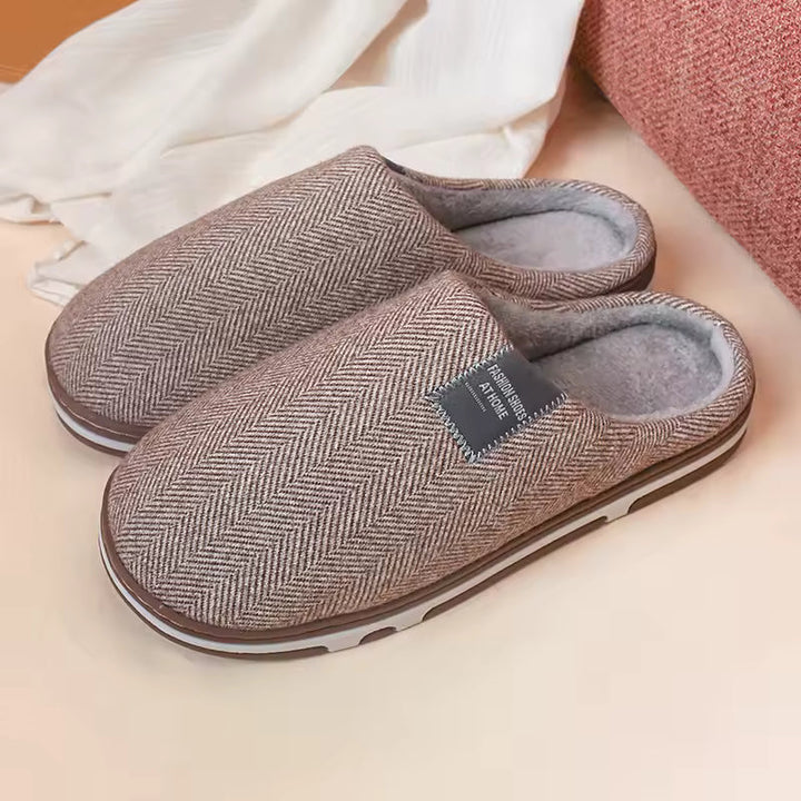 Luxe unisex huispantoffels met warme voering, comfortabel en een perfect cadeau voor de wintermaanden.