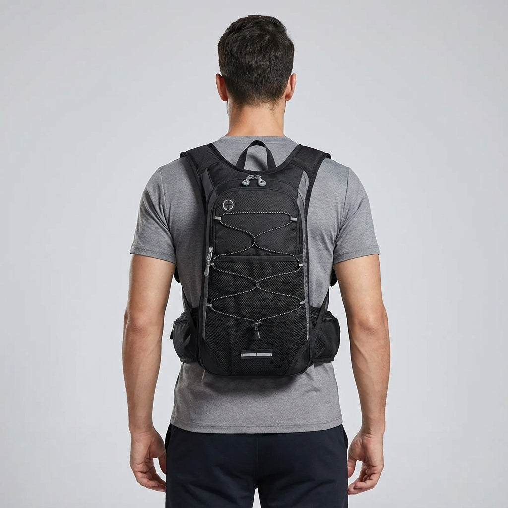 Pathcore outdoor rugzak, ergonomisch ontworpen voor comfortabel wandelen & fietsen.