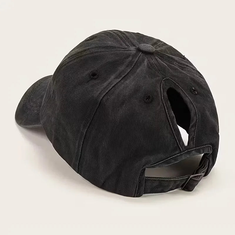Unisex pet met paardenstaartopening; comfortabel en stijlvol voor elke dag.