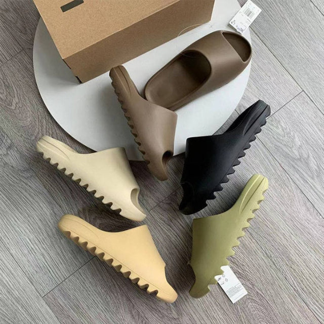 "Unisex slippers met antislipzool en lichtgewicht EVA-schuim, in speels ontwerp. Ideaal voor zomerplezier thuis of strand."