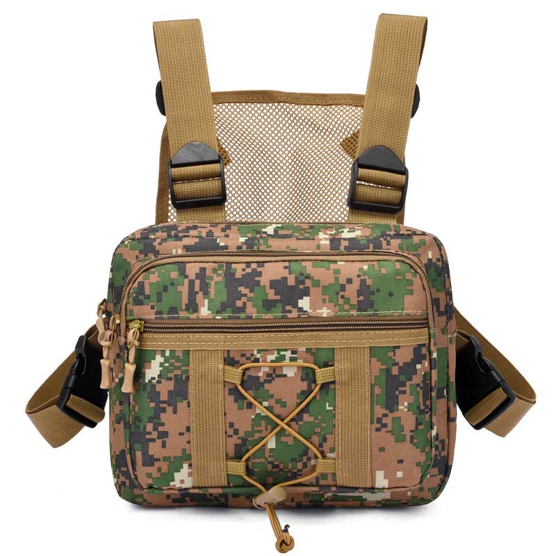 Tactische outdoor borsttas met veel zakken en waterbestendig ontwerp. Ideaal voor gear organisatie en snelle toegang.
