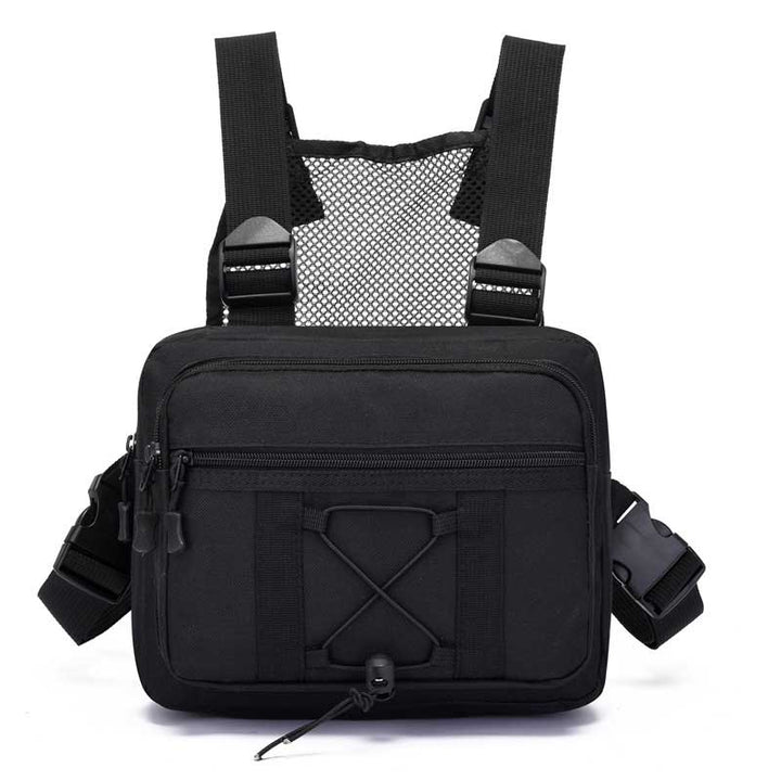Lichtgewicht nylon tactische borsttas met verstelbare banden voor wandelen, airsoft en andere outdoor activiteiten.