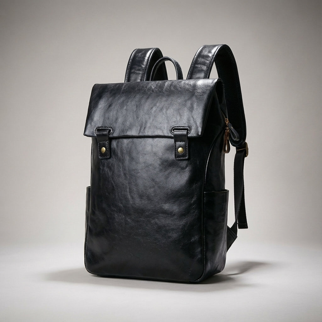 Veelzijdige leren unisex rugzak als schooltas, werktas of reistas, functioneel en stijlvol voor elke dag.