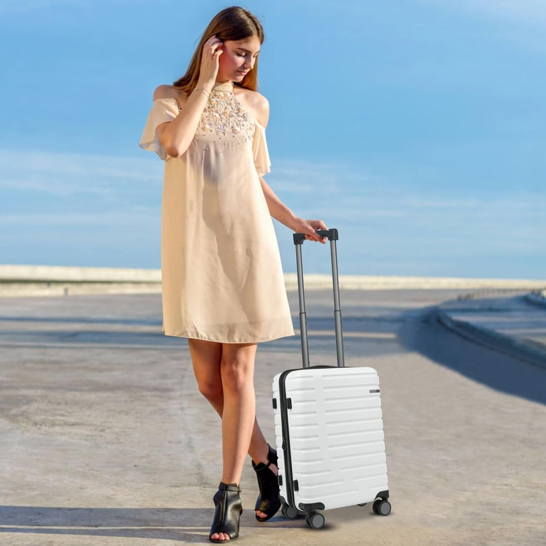 Compacte maar ruime harde koffer, uitbreidbaar, met TSA-slot en 360° spinnerwielen.