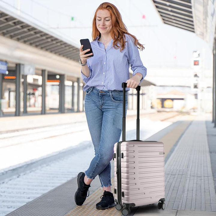 De perfecte harde handbagage koffer, uitbreidbaar, met spinnerwielen en TSA-slot.