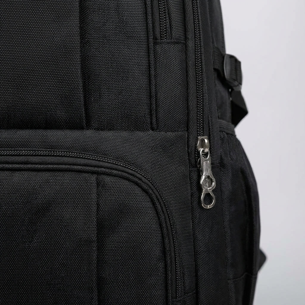 Grote capaciteit reisrugzak, unisex en waterafstotend. Ideaal voor wandelen, kamperen en elk outdoor avontuur.