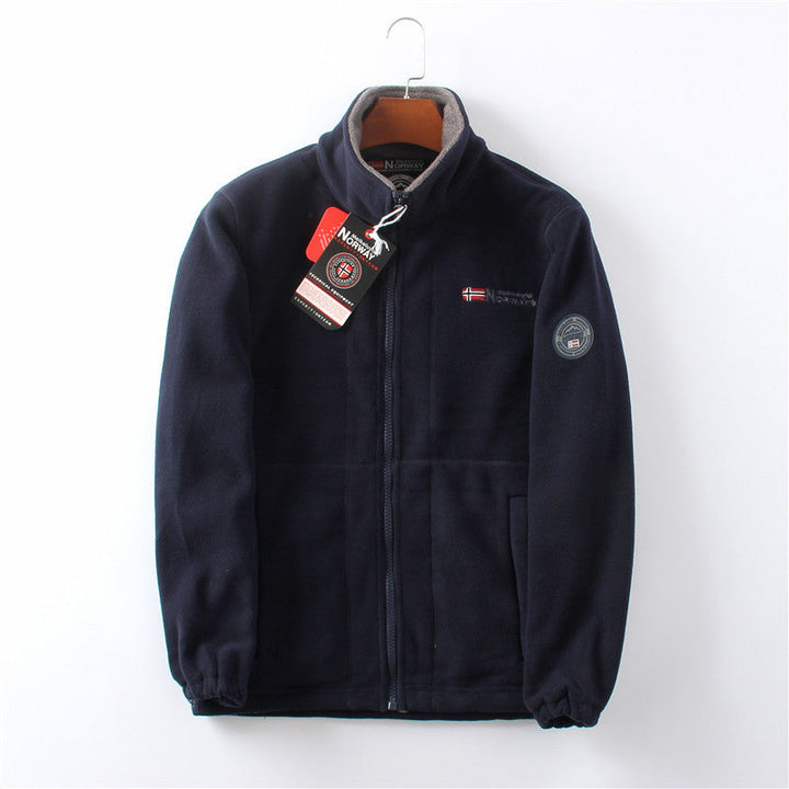 Unisex ultra warme fleece jas in zacht materiaal voor heren en dames, perfect voor koude winterdagen met praktische zakken.