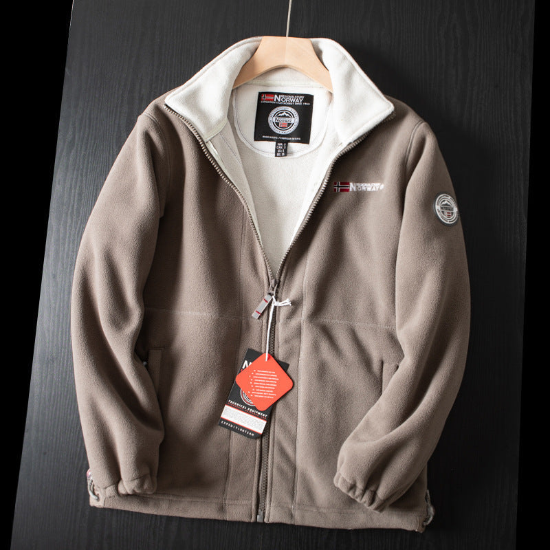 Unisex ultra warme fleece jas in zacht materiaal voor heren en dames, perfect voor koude winterdagen met praktische zakken.