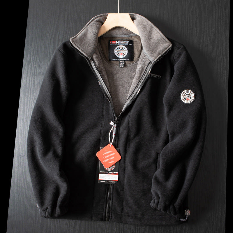 Unisex ultra warme fleece jas in zacht materiaal voor heren en dames, perfect voor koude winterdagen met praktische zakken.