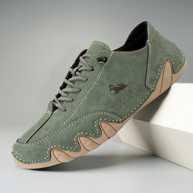 UltraFlex barefoot schoenen op natte ondergrond. Waterdicht en antislip, ideaal voor buiten. Unisex.