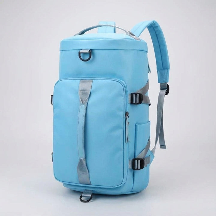 Compacte Voyagrin lichtgewicht reistas naast andere bagage; perfecte handbagage of extra rugzak.