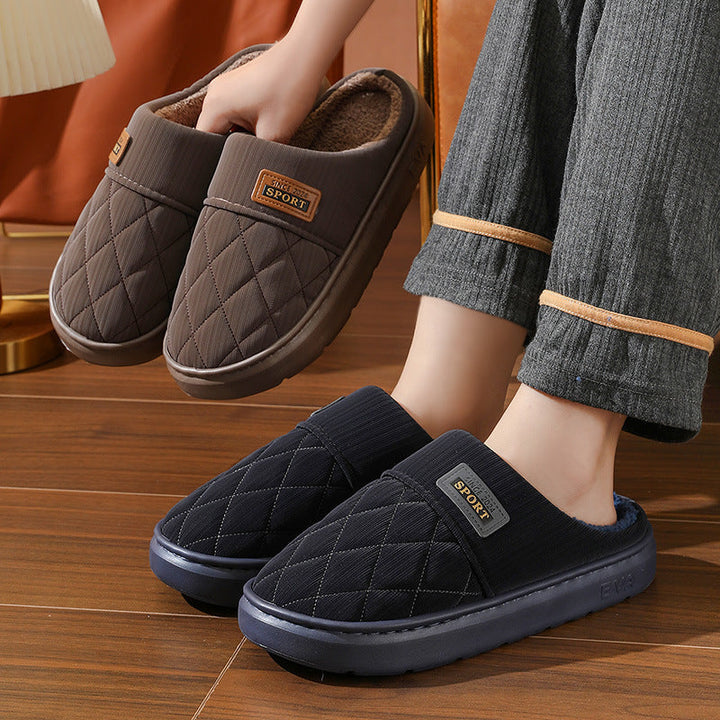 Pluizige unisex huispantoffels voor ultiem comfort binnenshuis. Heerlijk warm en zacht voor ontspanning thuis.