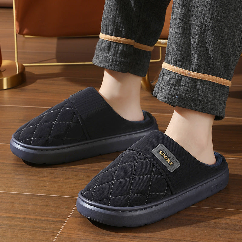Stijlvolle unisex pantoffels, ideaal als gezellige slippers voor binnen. Perfect cadeau voor winterse warmte en comfort.