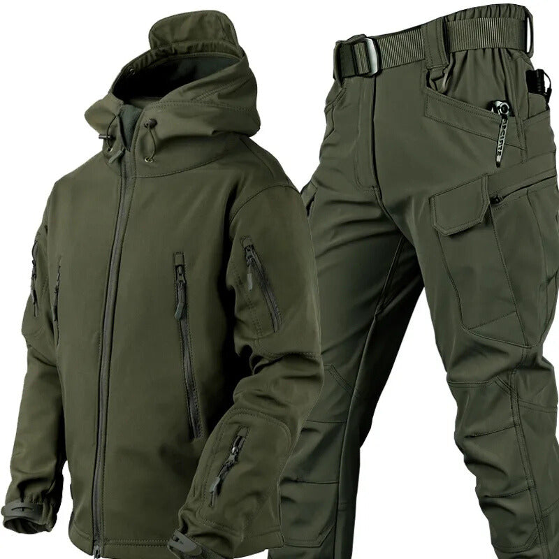 Veelzijdige unisex outdoor set met water- en winddichte eigenschappen en comfortabele fleecevoering.