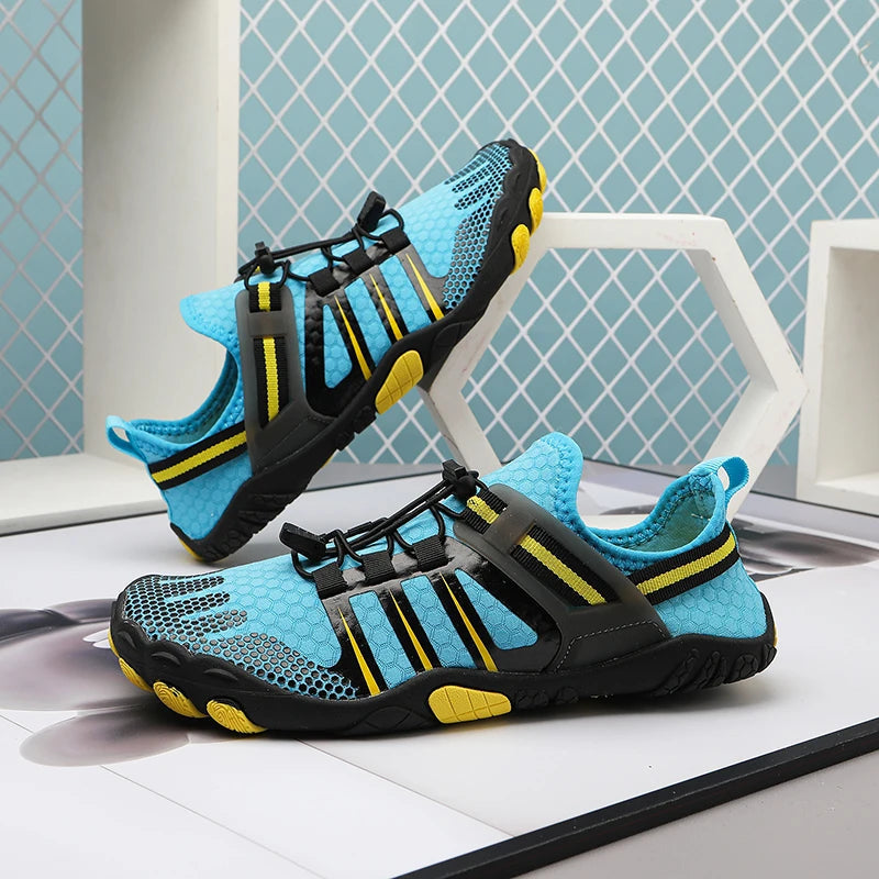 Sneldrogende unisex strandschoenen voor dames en heren, geschikt voor alle buiten- en wateractiviteiten.