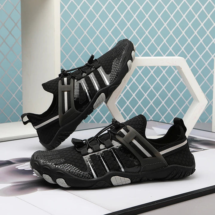 Stevige unisex waterschoenen voor optimale bescherming en grip tijdens aquasport en strandwandelingen.