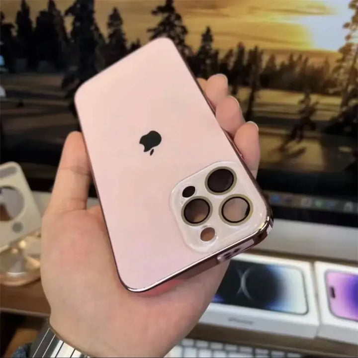 Stijlvol universeel iPhone hoesje: Beschermhoes met slanke vorm en valbescherming, passend voor meerdere iPhone modellen.