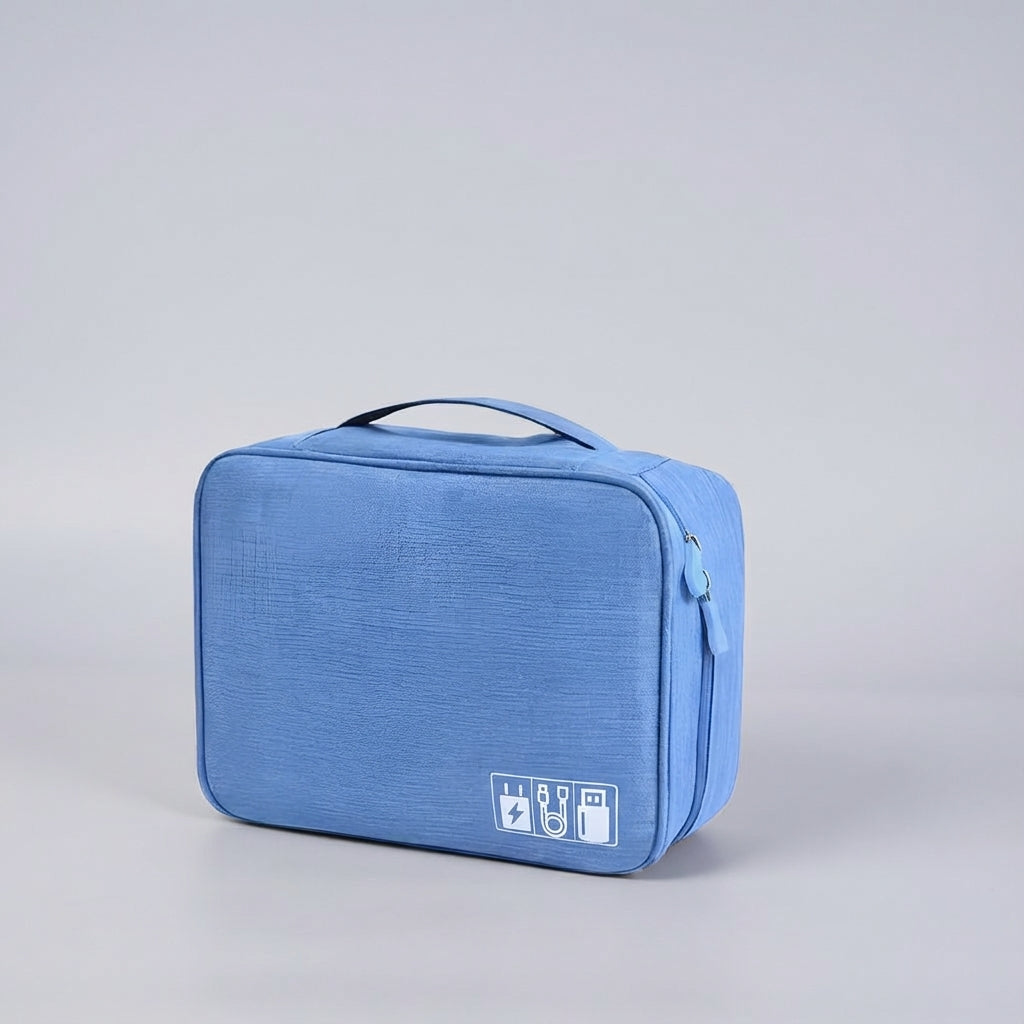 Ruime TechTidy reis organizer voor het opbergen van opladers, powerbanks, SSD's en kleine elektronica.