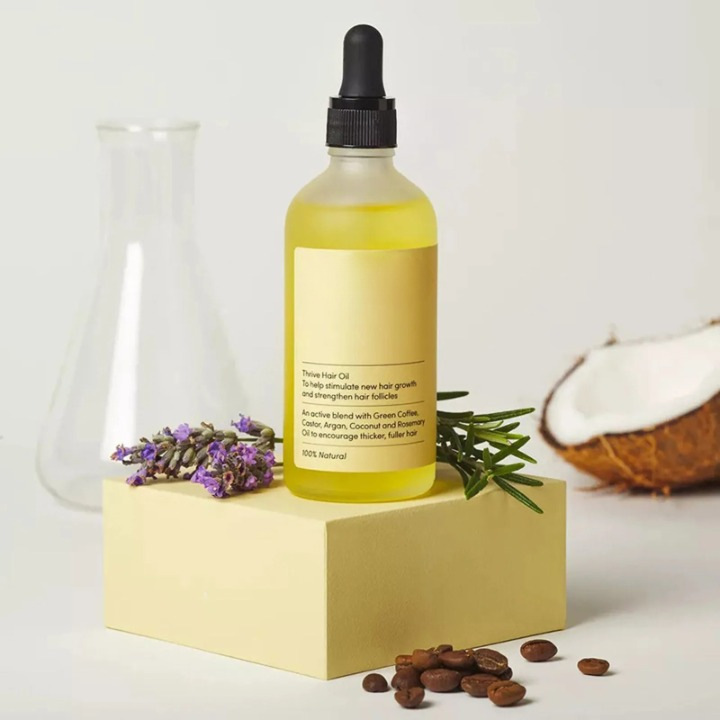 Veganic natuurlijke haargroei olie voor zichtbaar voller en sterker haar. Serum voor intensieve haarverzorging.