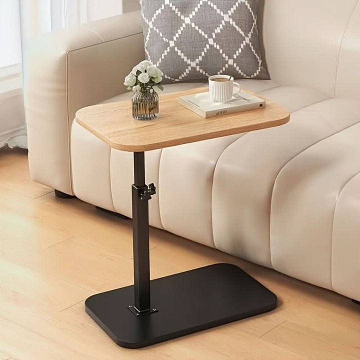 Praktische verstelbare bedtafel van modern design, hout en metaal, ideaal voor comfortabel werken of ontspannen in bed.