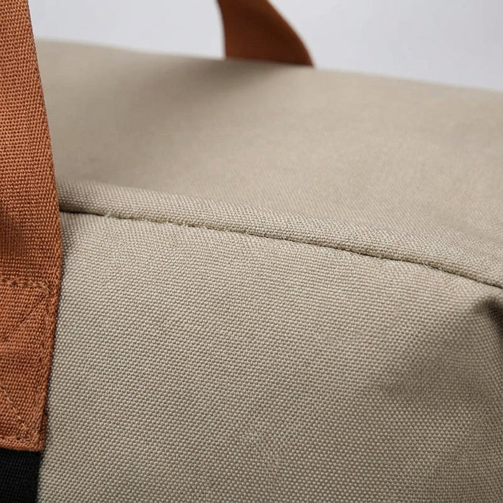 Praktische unisex weekendtas of duffelbag, perfect voor korte reizen en de sportschool; met handige vakscheiding.