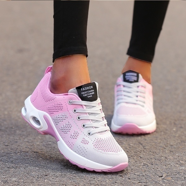 Stijlvolle casual orthopedische schoenen voor dames, ideaal voor zomerse dagen en ontspannen wandelingen.