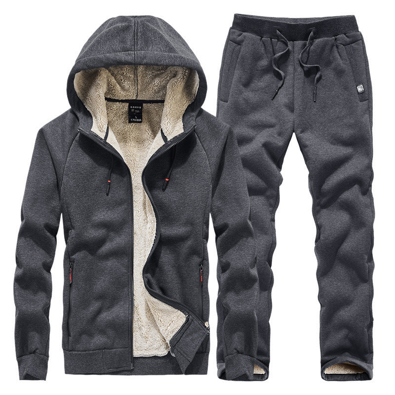 Warm heren joggingpak met capuchon, ideaal voor winterdagen. Comfortabele casual winterset voor sport of ontspanning.