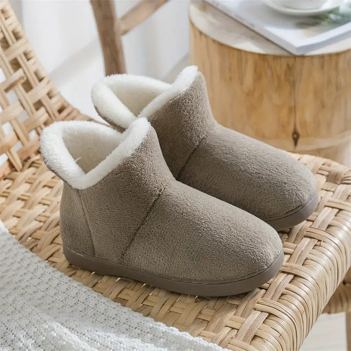 Gezellige damessloffen, roze, zacht materiaal, comfortabel en warm, nieuwe wintercollectie