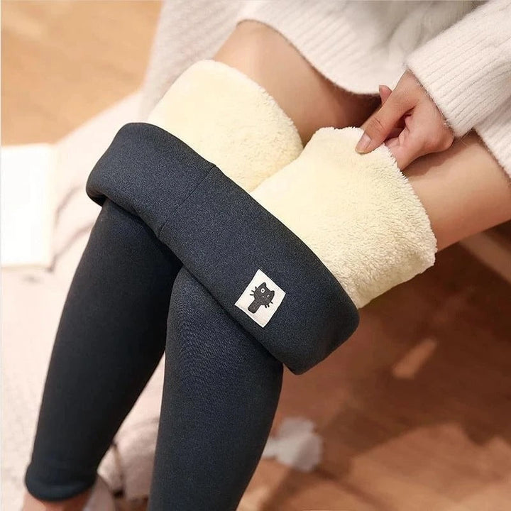 Flatterende dames thermolegging met hoge taille, comfortabel en warm voor de koudere seizoenen.