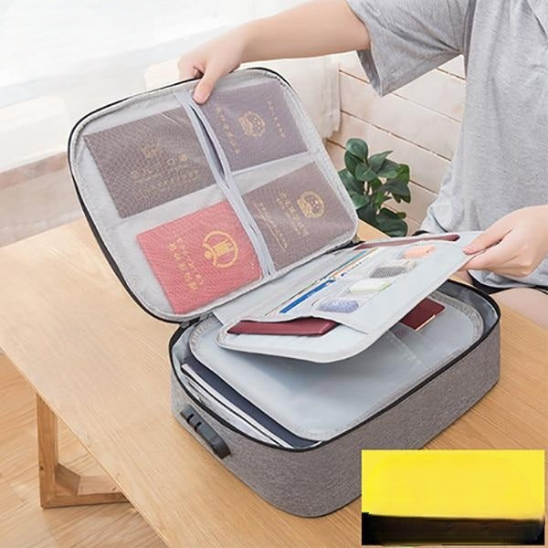 Multi-layer documenten organizer met waterdichte opslagdoos en slot voor veilige bescherming van reisdocumenten en archieven.