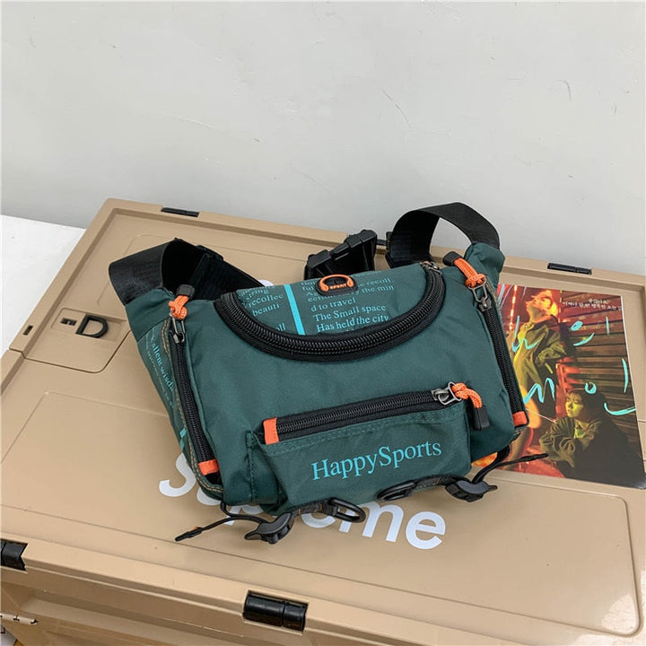 Veelzijdige heren waterdichte tas: draag als heuptas, schoudertas of slingbag voor sport, reizen en festivals.