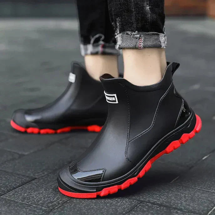 Redridge waterdichte heren wandelschoenen met robuuste antislipzool, perfect voor modderige winterse paden.