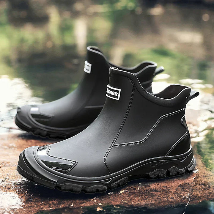 Geprofileerde antislipzool van Redridge heren wandelschoenen, voor optimale grip en veiligheid op natte ondergrond.
