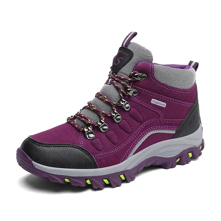 Waterdichte hiking schoenen voor dames met stevig ontwerp en stijlvolle uitstraling. Perfect voor outdoor avonturen.