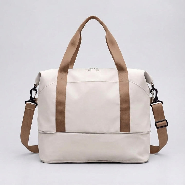Ruim interieur van de uitbreidbare TravelNest sporttas, klaar voor al je essentials en reisaccessoires.