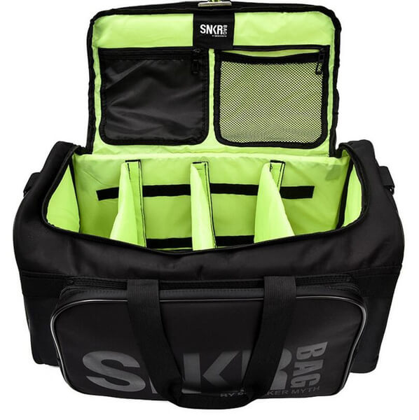 Praktische bagage organizer, waterdicht, met aparte vakken voor sneakers en overige reisspullen.