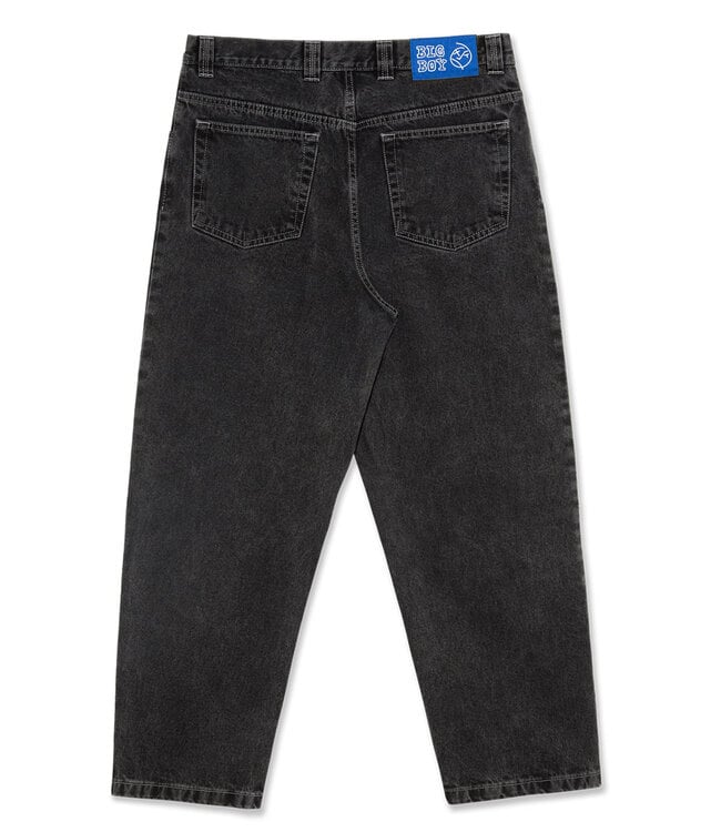 "Wijdvallende donkerblauwe heren jeans in oversize skaterstijl, ideaal voor dagelijks comfort en een trendy uitstraling."