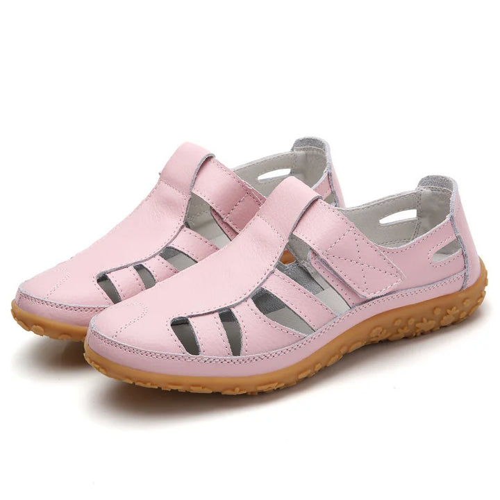 Bovenkant van zwarte anti-slip orthopedische dames sandalen, geschikt voor dagelijks gebruik