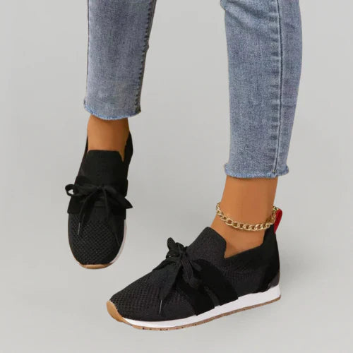 Stijlvolle damesschoenen: comfortabele sneakers met ondersteunend loopcomfort en zachte binnenzool voor dagelijks gemak.