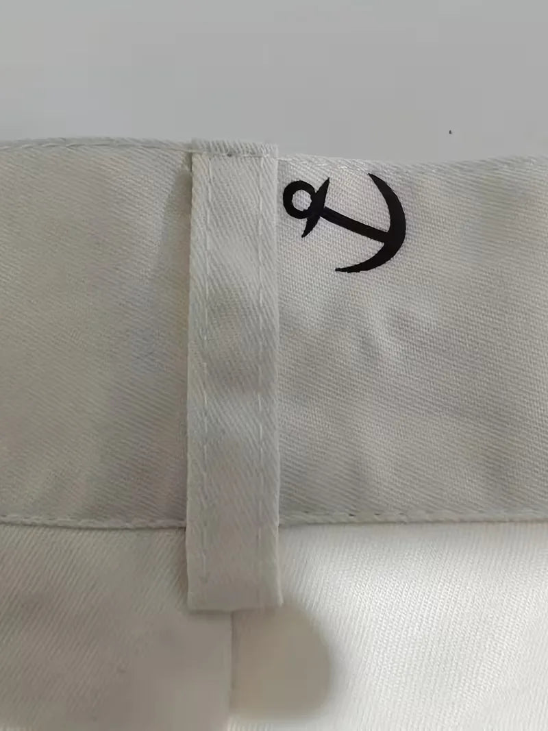 Witte heren zomerkleding: shorts met trendy blauw ankerpatroon en rechte pasvorm.
