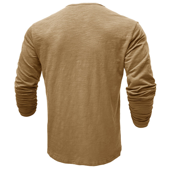 Zacht katoenen heren Henley shirt, lange mouw, casual look, ultrazachte stof, stijlvolle zeven knopen, flatterende pasvorm.