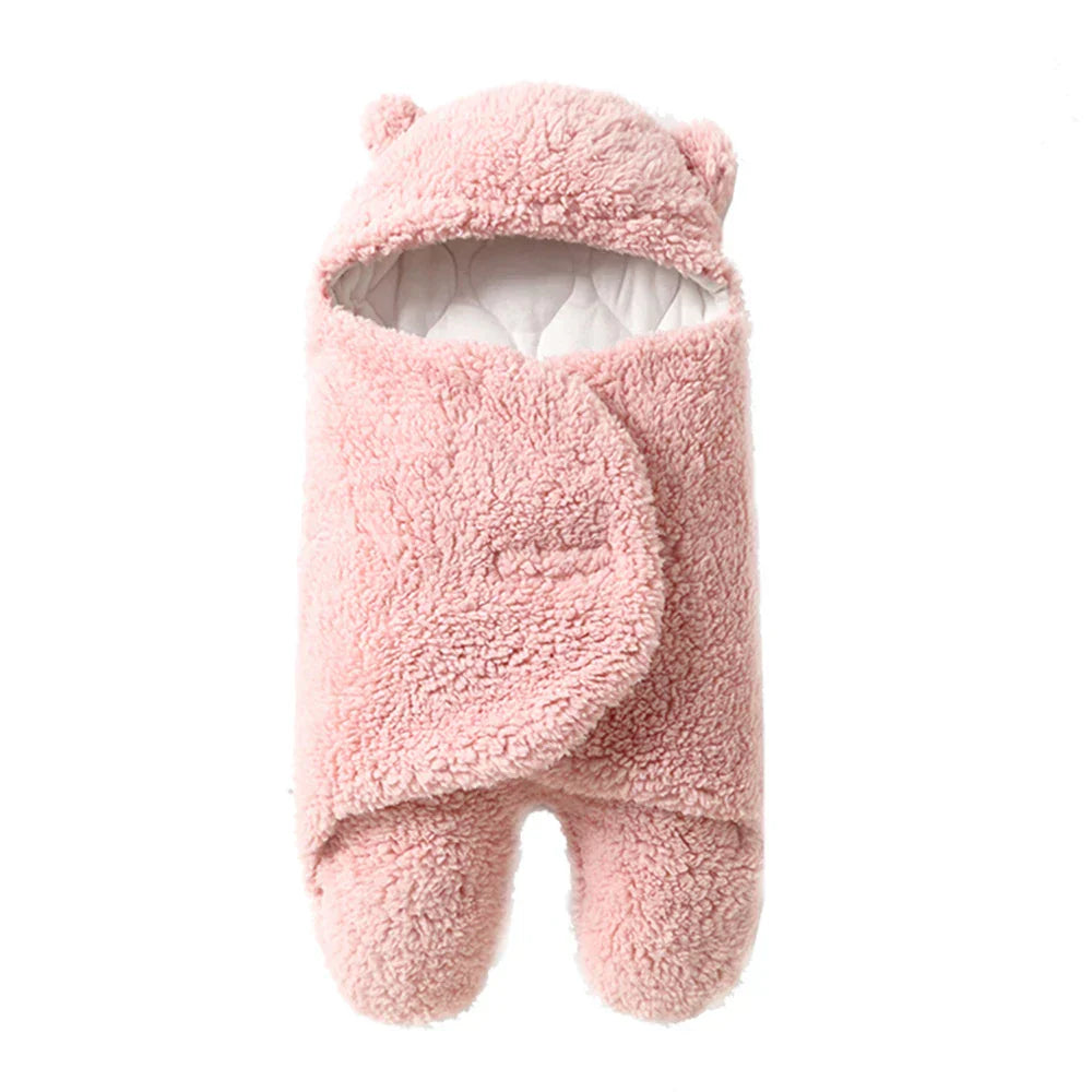 Knusse wikkeldeken die je baby warm en veilig houdt gedurende de nacht.