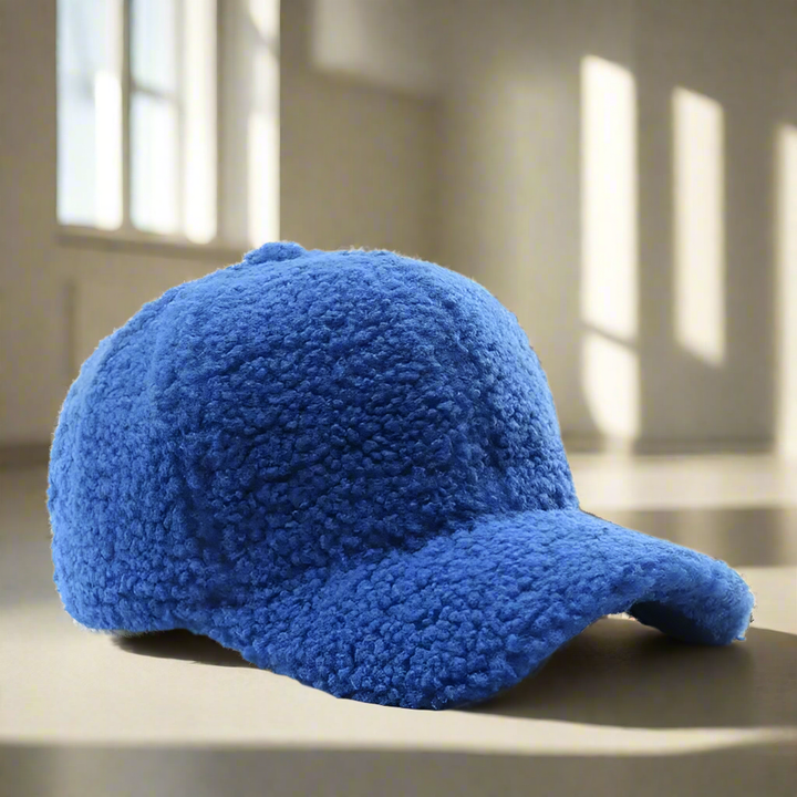 Stijlvolle zachte winterpet, verstelbaar en warm, perfect voor een comfortabele pasvorm.