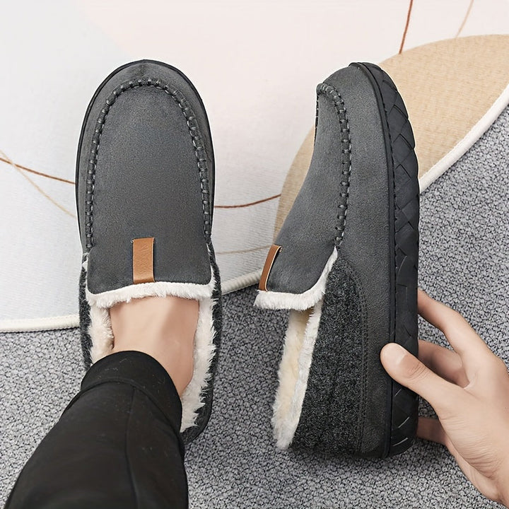 Zachte herenloafers pantoffels van schapenwol, warm en comfortabel, ideaal voor thuisgebruik in diverse kleuren.