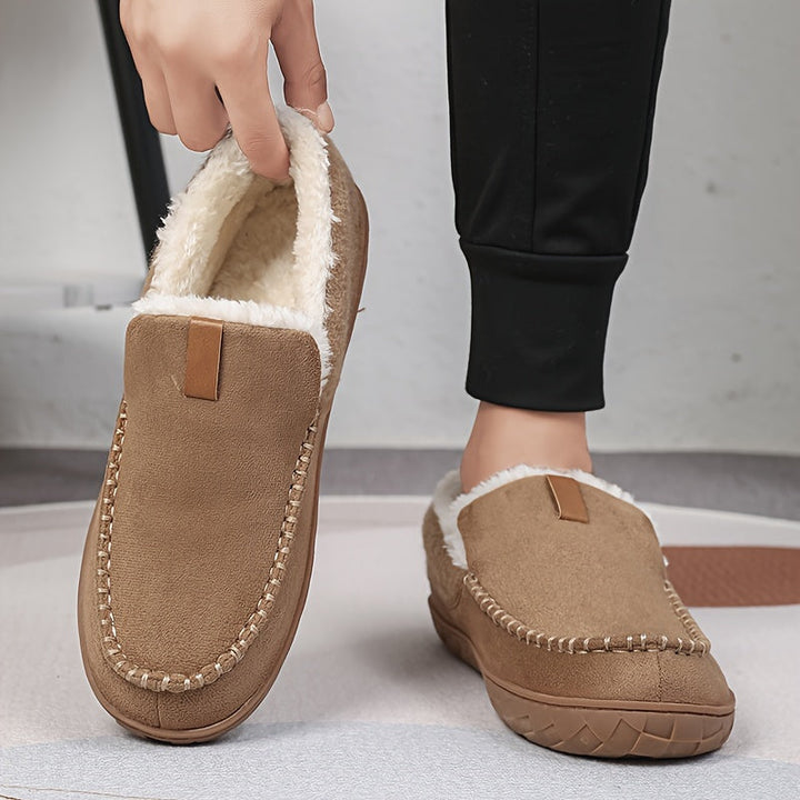 Zachte herenloafers pantoffels van schapenwol, warm en comfortabel, ideaal voor thuisgebruik in diverse kleuren.