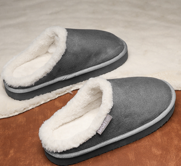 Zachte, stijlvolle herensloffen met warme voering, ideaal voor thuiscomfort op koude avonden. Verkrijgbaar in bruin, grijs, z