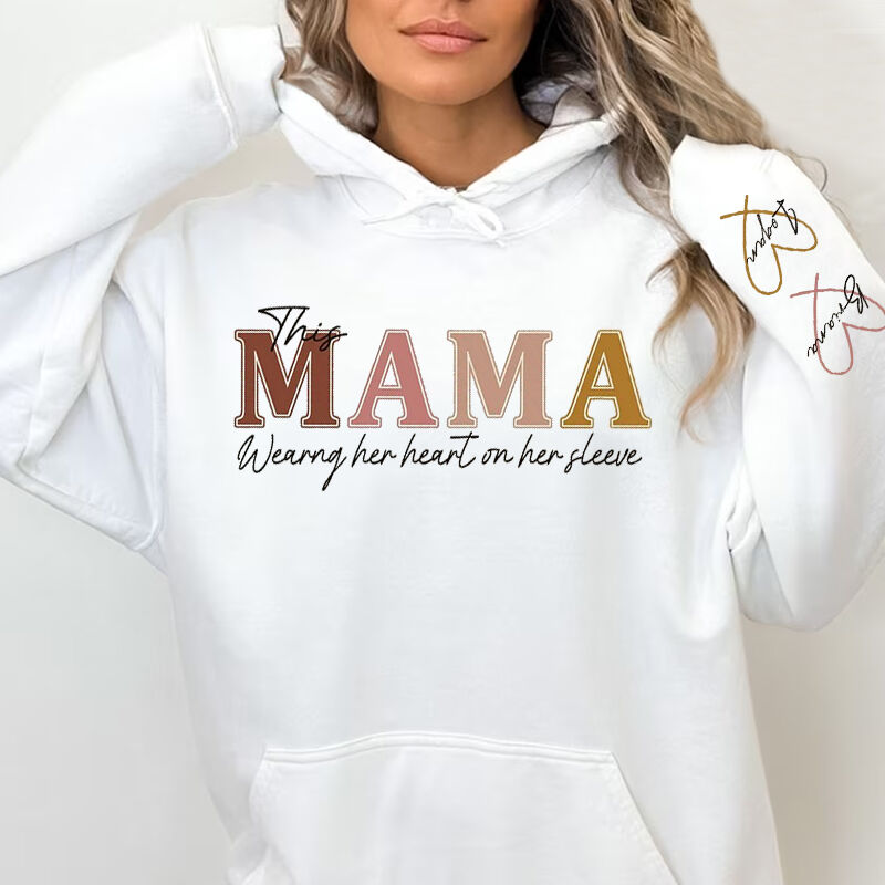 Zachte, unisex gepersonaliseerde hoodie in neutrale kleur. Perfect als persoonlijk cadeau voor moederdag of verjaardag.