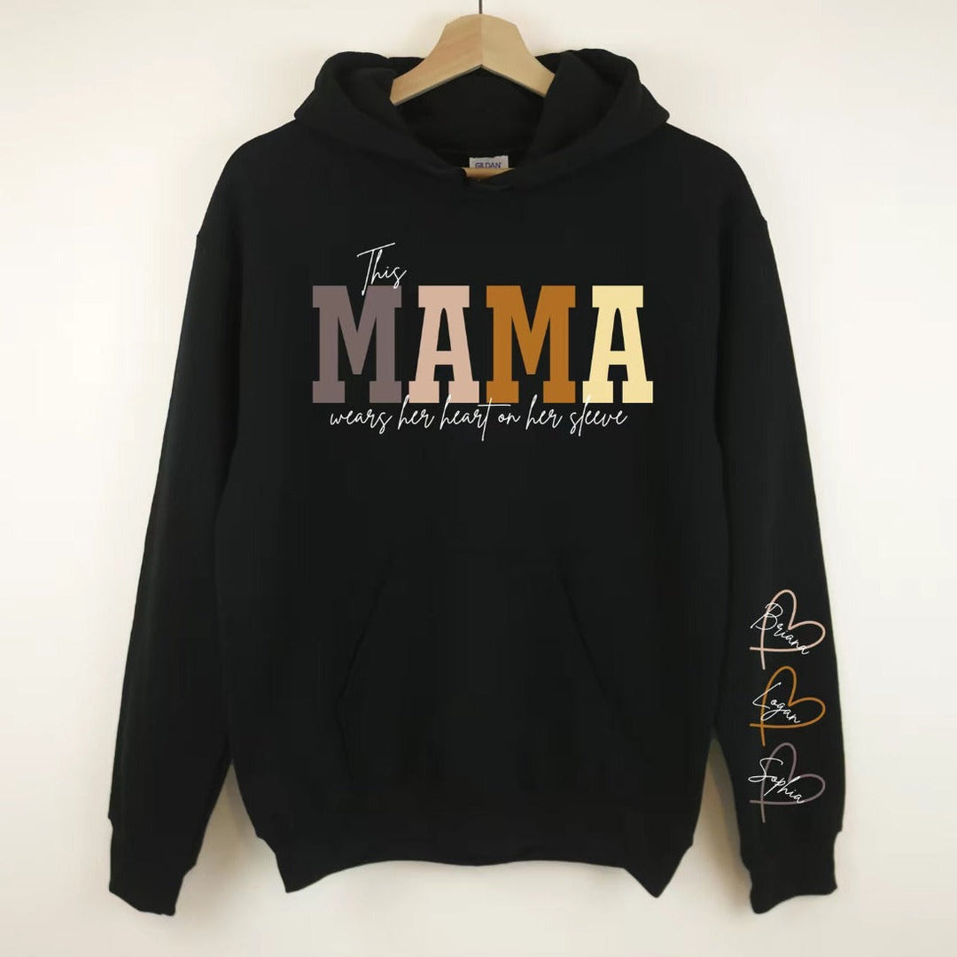 Zachte stof van een gepersonaliseerde unisex trui, comfortabel en duurzaam. Ideaal als uniek cadeau voor mama.